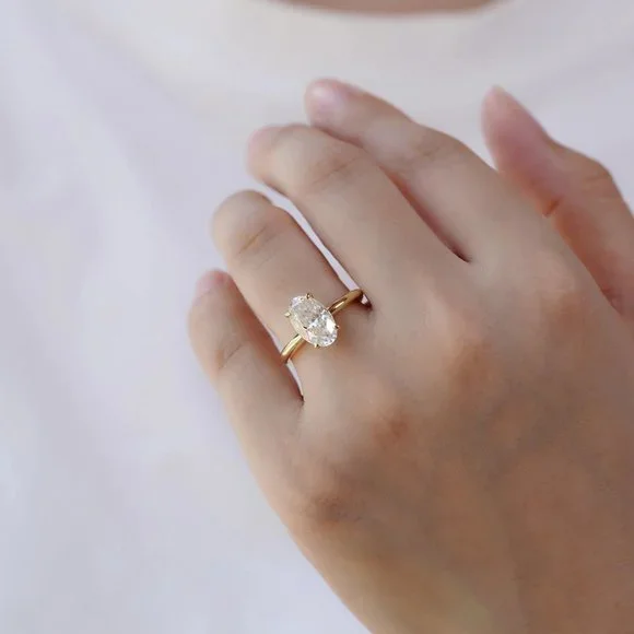 Certified 3.5 ct. t.w. Moissanite Diamond Oval Crushed Ice 10K Yellow Gold Ring - Picture 9 of 14